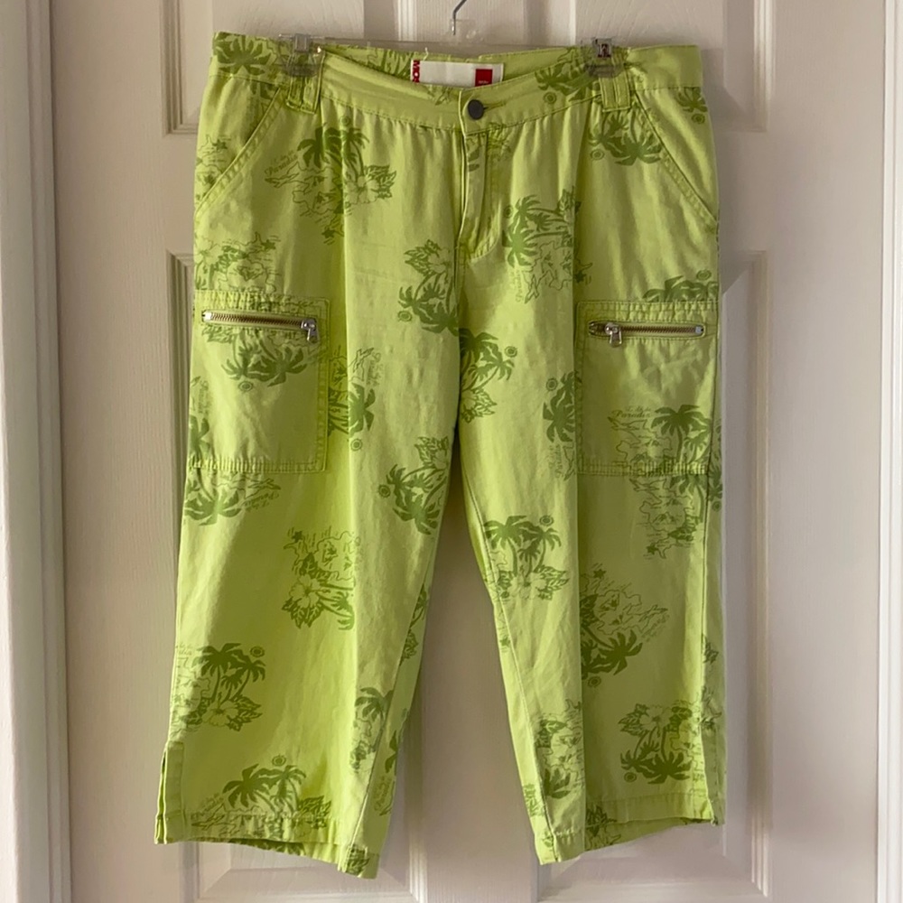 Cute Cotton Tropical Capris - size 13